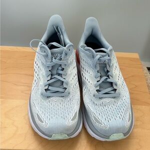 Hoka One One W Clifton 8 Women's Pale Blue Running Sneakers with Mint Accents